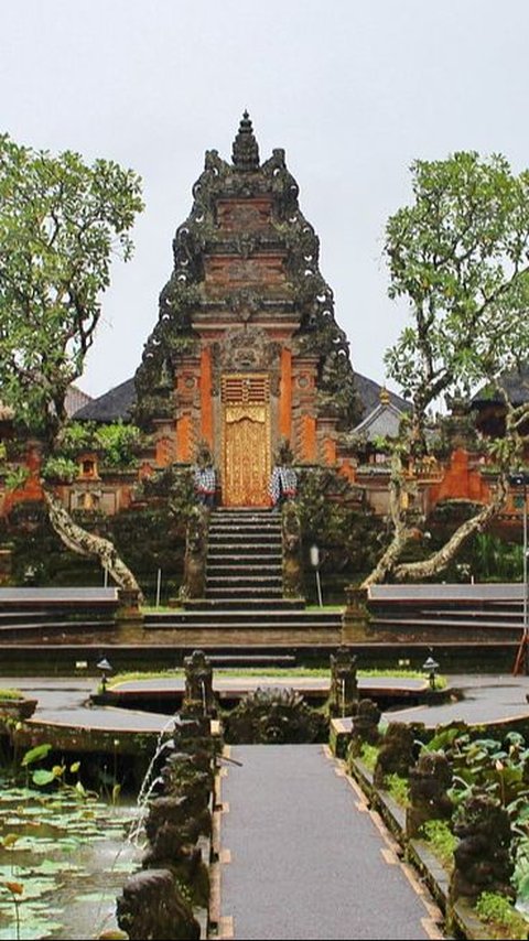 3 Bali Tourist Destinations Included in the List of 100 Tourist Traps in the World
