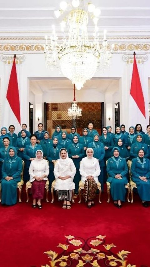 Dipimpin Istri Pensiunan Jenderal Polri, Ini Momen Ibu-Ibu PKK Temui Iriana Jokowi di Istana