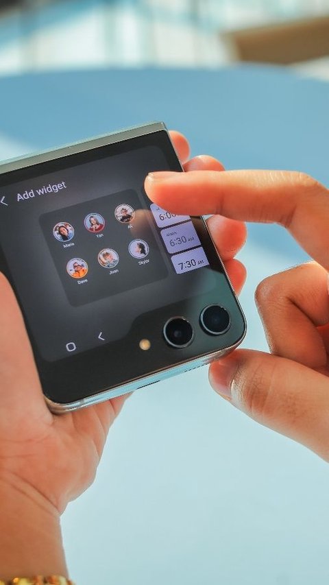 Wider Presence, Here's a Series of Innovations in Flex Window Galaxy Z Flip5