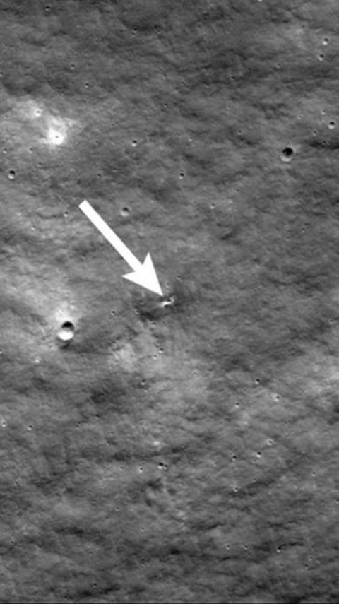 NASA Finds New Crater on Moon Where Russian Luna 25 Crashed