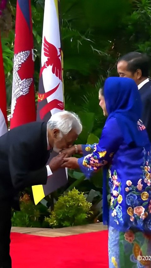 PM Timor Leste Xanana Cium Tangan Iriana di KTT ASEAN 2023, Ekspresi Jokowi Jadi Sorotan