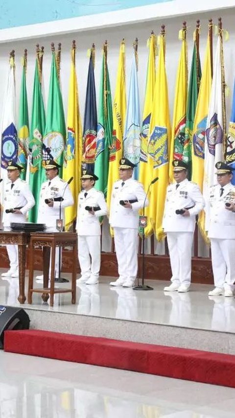 Bertabur Bintang, Sosok Jenderal TNI dan Polisi 'Jagoan' Jokowi Jadi Pj Gubernur