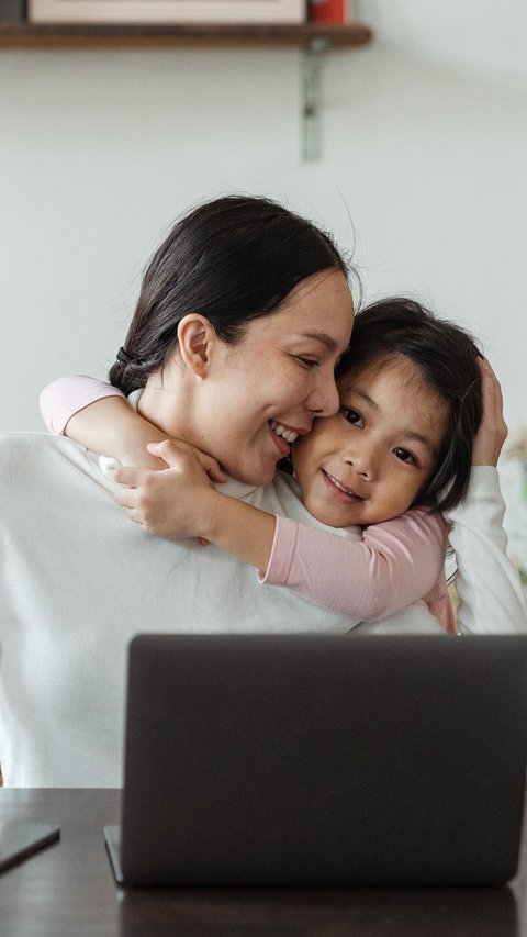 50 Quote Anak Perempuan yang Bijak, Penuh Makna, dan Menyentuh Hati