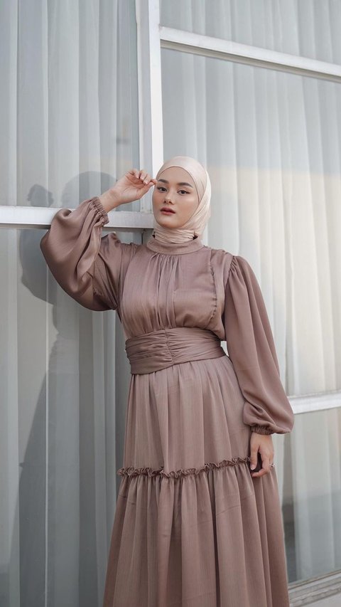 The Enchantment of Dinda Hauw in a Sweet Taupe Dress