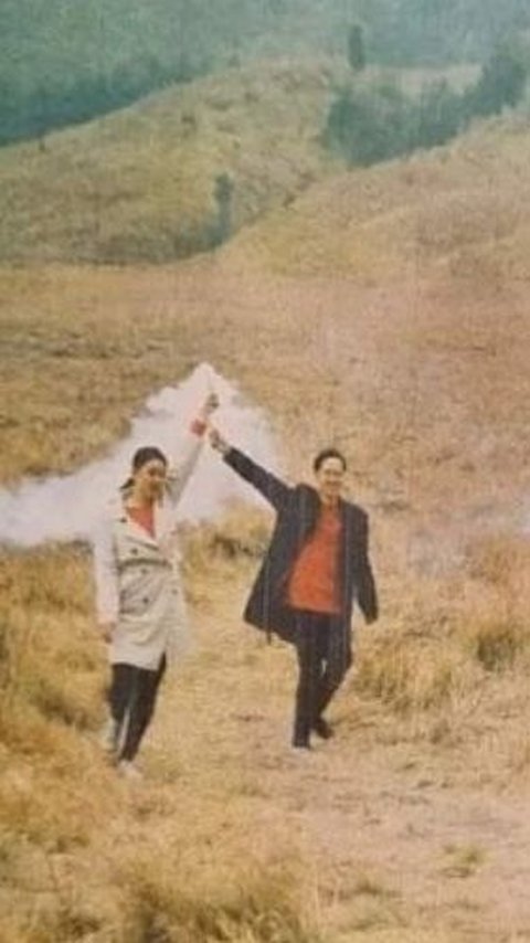 Apa Itu Flare, Pemicu Kebakaran Bukit Teletubbies Bromo saat Foto Prewed