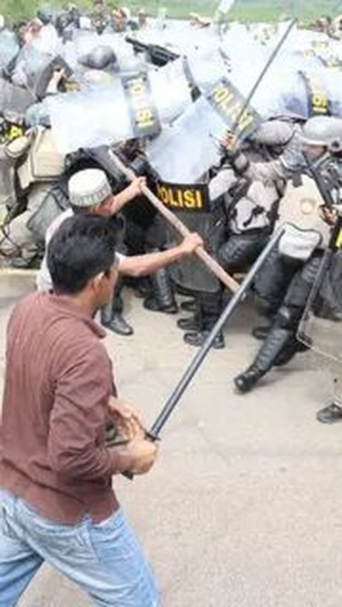 Bawa Batu dan Senjata Tajam, Alasan Polisi Tangkap 8 Warga Terkait Kerusuhan di Rempang