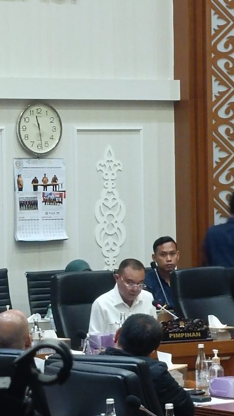 Wihadi Gantikan Supratman Jadi Ketua DPR RI, Dipimpin Langsung Dasco