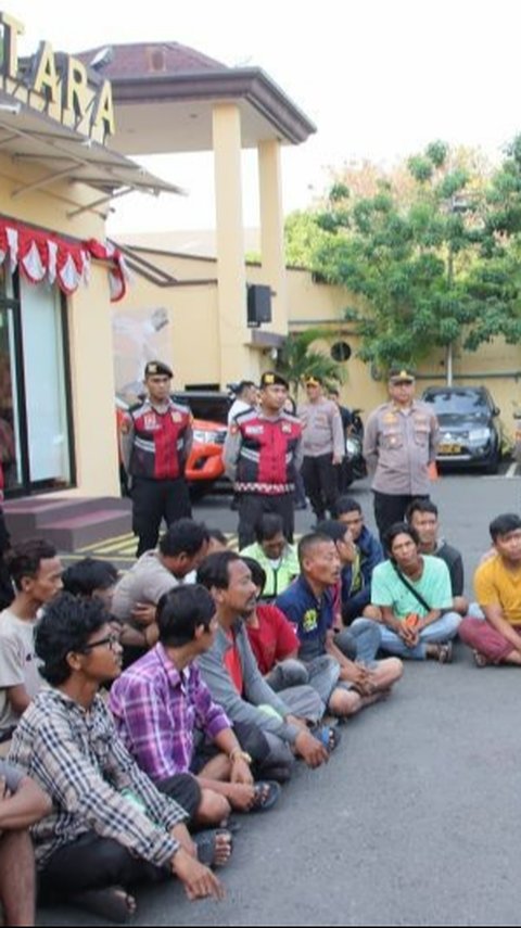 Bikin Resah Warga Jakarta Utara, Preman Berkedok Tukang Parkir Liar 'Diangkut' Polisi