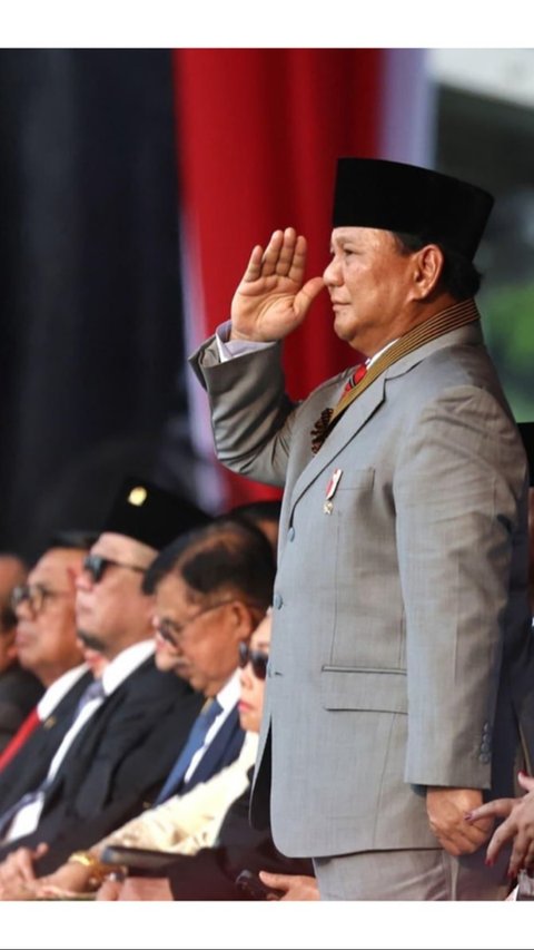 Momen Hangat Prabowo Makan Malam Bareng Dua Saudara Wanita, Ulama Hingga Istri Dhani Beri Komentar