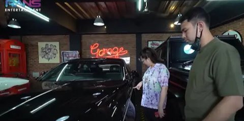 Koleksi Mobil Mewah Andre Taulany yang Kini Gugat Cerai Istrinya