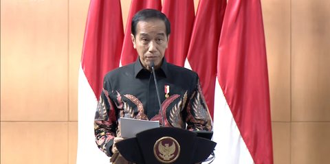 Jokowi Akui Anggaran Perayaan HUT ke-79 RI Membengkak: Wajar karena Upacara di 2 Tempat