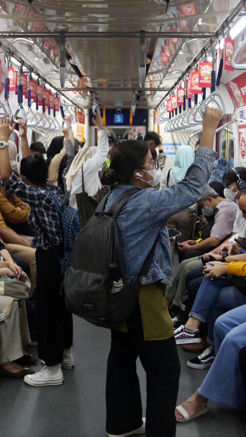 Hampir Setahun Beroperasi LRT Jabodebek Angkut 15 Juta Penumpang, Terbanyak Warga Bekasi