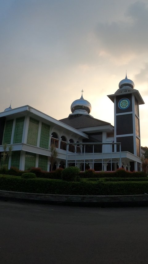 Cerita Unik Masjid Agung Baing Yusuf Purwakarta, Dulu Ditakuti Belanda