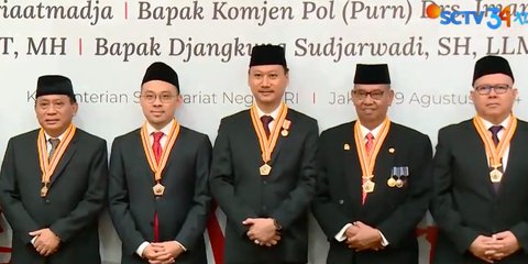 {{caption}}