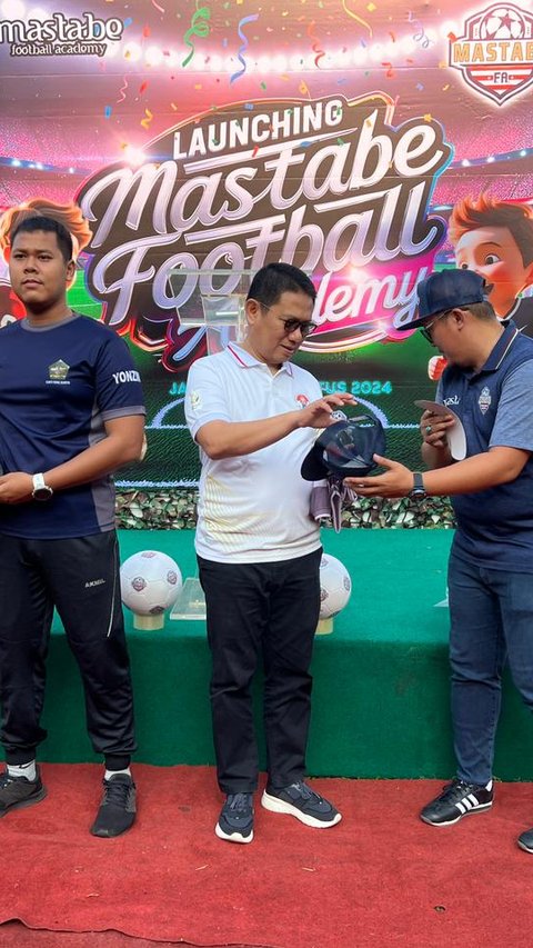 Kemenpora Resmikan Sekolah Sepak Bola di Jaktim, Berharap Lahirkan Atlet Profesional