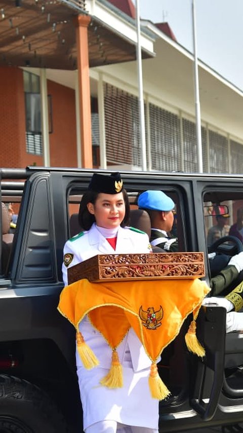 Jelang Upacara HUT RI, Bendera Merah Putih & Teks Proklamasi Tiba di IKN dan Disimpan di Istana Negara