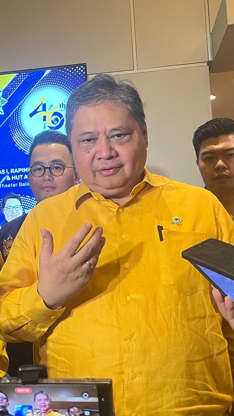 Mundur dari Kursi Ketum Golkar, Airlangga Mau Kemana?