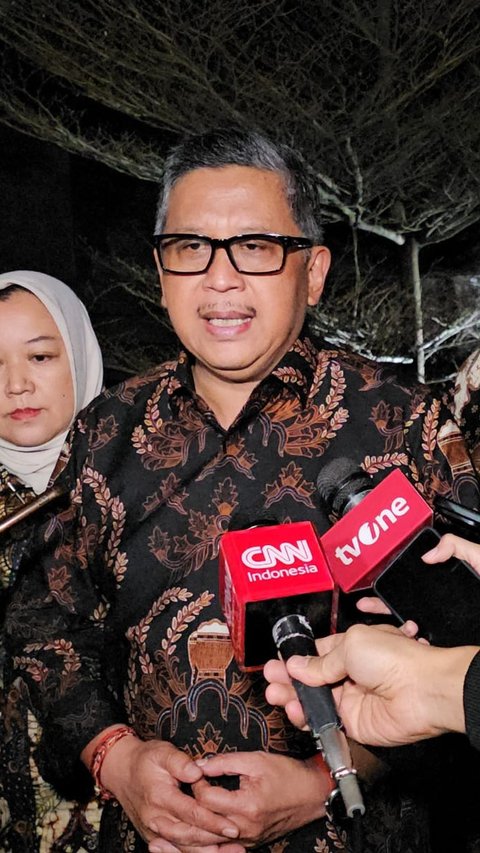 PDIP Terkejut Airlangga Mundur Tiba-Tiba dari Kursi Ketum Partai Golkar