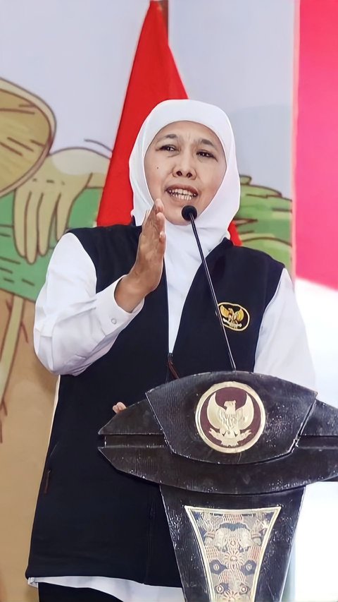 Khofifah Officially Logs into Prabowo-Gibran TKN