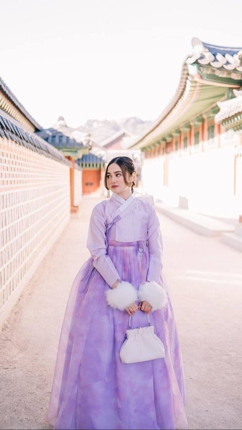 9 Potret Syifa Hadju Pakai Hanbok, Tak Kalah Cantik dari Artis Korea