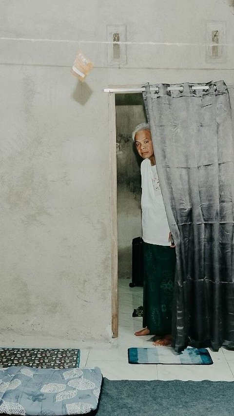 Penampakan Kamar Tidur Tempat Ganjar Menginap di Rumah Warga, Kasur Lesehan, Tembok Belum Dicat