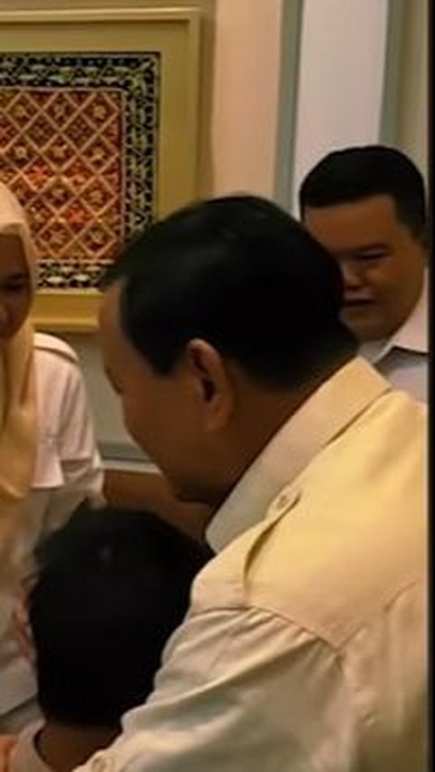 VIDEO: Momen Prabowo Bertemu Bayi Prabowo Nan Gemoy Langsung Dicium Sayang