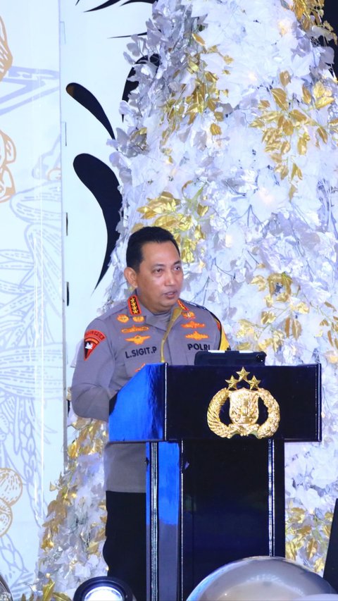 Di Acara Natal Bersama Polri, Kapolri Titip Cooling System ke Tokoh Lintas Agama