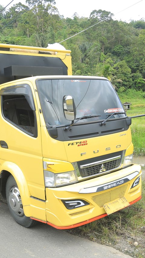 Mitsubishi Fuso Bawa Cuan di Danau Maninjau