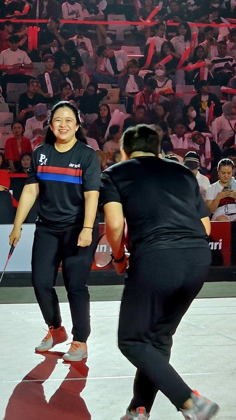 Selain Puan & Hasto, Deretan Influencer Hadiri Laga Persahabatan Badminton Merah Meriah di Istora