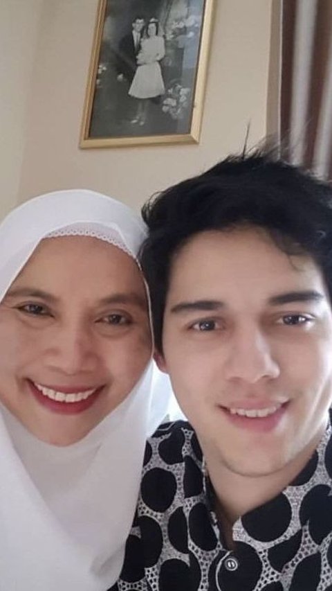 Potret Kebersamaan Maxime Bouttier dan Sang Mamah, Kini Tinggal Kenangan