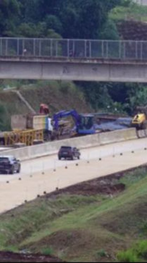 Bolehkah Sopir Bus Turunkan Penumpang di Pinggir Jalan Tol, Begini Penjelasannya