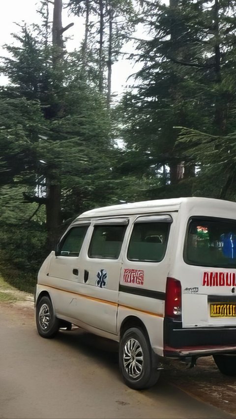 Viral! This 80-Year-Old Man Came Back to Life When the Ambulance Transporting His Corpse Hit a Deep Pothole on the Road