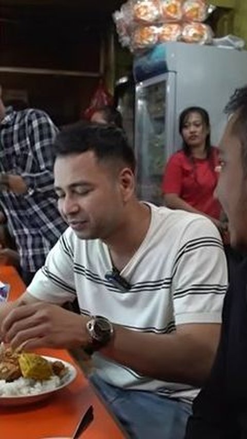 Portrait of 10 `Sultan` Artists Eating at Warteg, Raffi Ahmad is Teased: Try Asking His Wife if She Wants to Come?