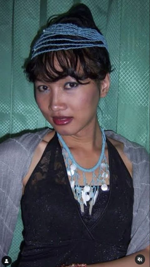 8 Old Photos of Lucinta Luna When Working at a Salon Until Becoming Inul Daratista's Waitress