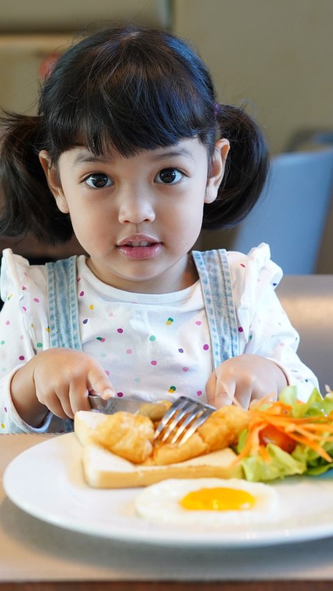 Jadwal Makan Teratur Anak Bikin Nutrisi Anak Terserap Maksimal