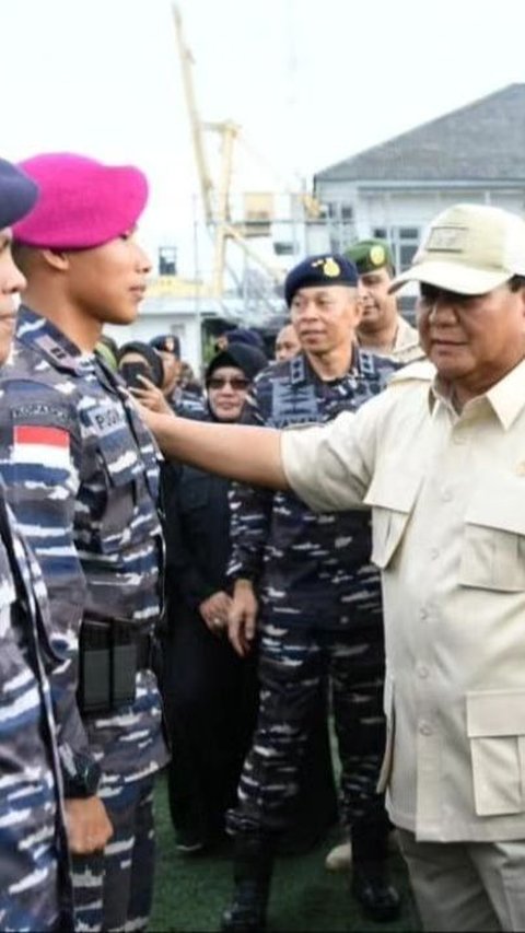 Ini Jajaran Prajurit Terbaik Marinir TNI AL, Salaman sama Menhan, Siap Berangkat Tugas ke Zona Berbahaya