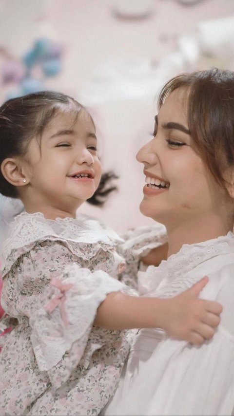 Foto-foto Ulang Tahun Jema Anak Syafira Haddad yang Mirip Princess Jasmine