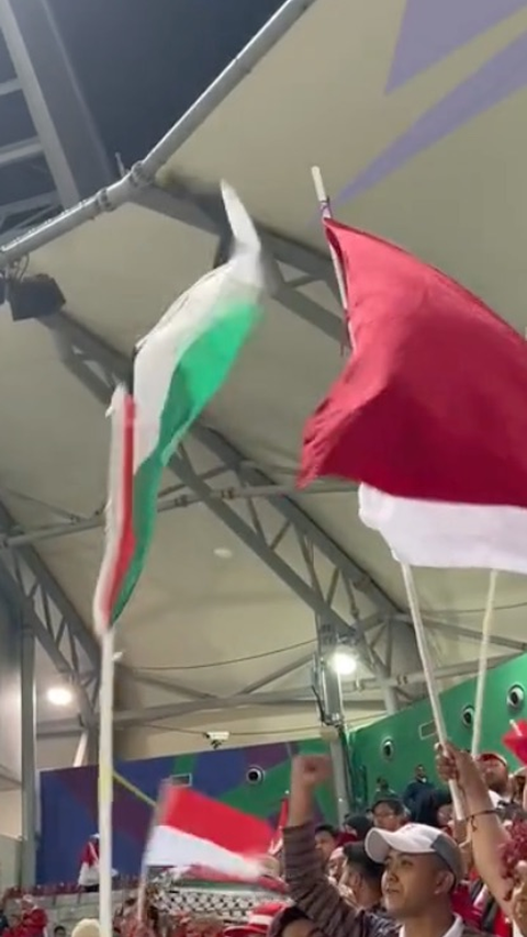 Menggema di Stadion, Momen Supporter Indonesia Serukan Yel-yel 'Free Palestina' di Piala Asia 2023