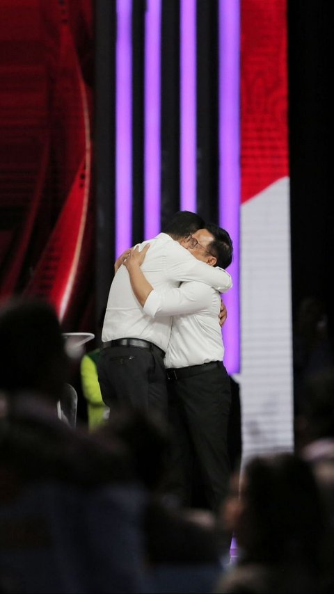Cak Imin and Anies Baswedan's Moment of Tight Hug After Vice Presidential Debate, Netizens: The Stage Feels Like Their Own
