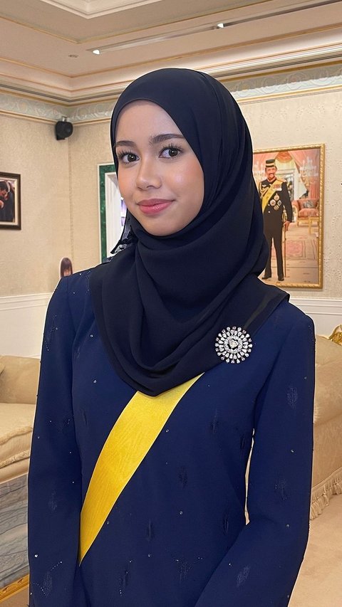 Portrait of Ameerah Wardatul Bolkiah, the Youngest Daughter of Sultan Brunei Known for Her Beauty