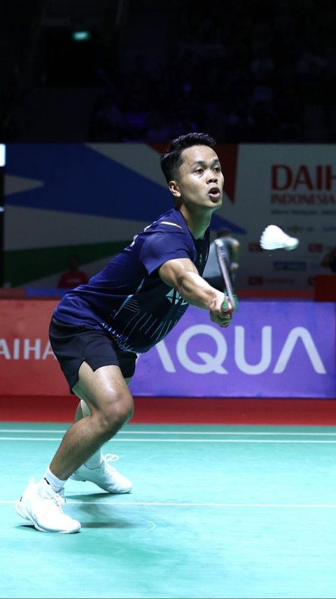 FOTO: Aksi Anthony Sinisuka Ginting Sukses Melaju ke Babak 16 Besar Indonesia Masters 2024 Usai Menjinakkan Kantaphon Wangcharoen