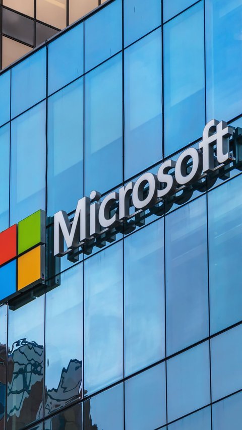 Duh, Microsoft Lays Off 1,900 Employees