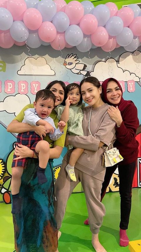 10 Potret Perayaan Ultah ke-3 Aruni Anak Caca Tengker, Penampilan Nagita Slavina Malah Bikin Salfok