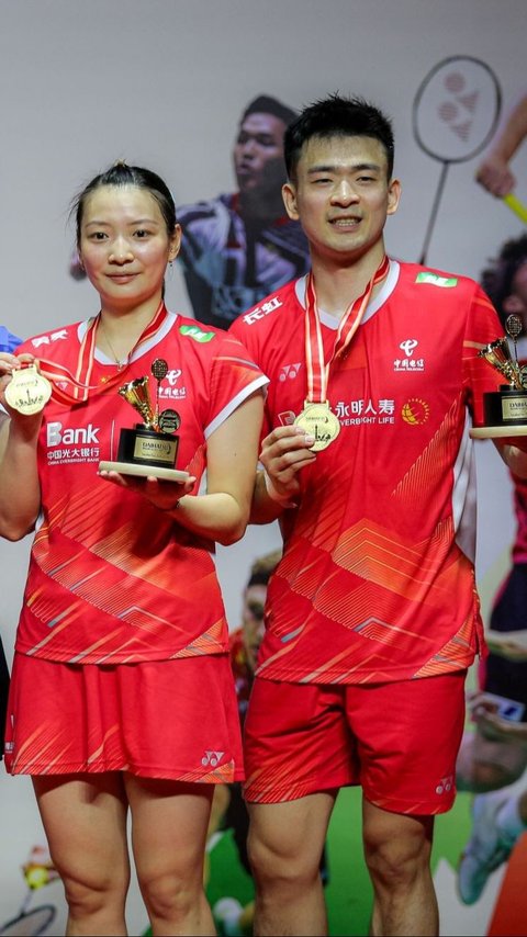 FOTO: Hajar Jepang, Ganda Campuran China Zheng/Huang Ukir Sejarah Juara Lima Kali di Indonesia Masters