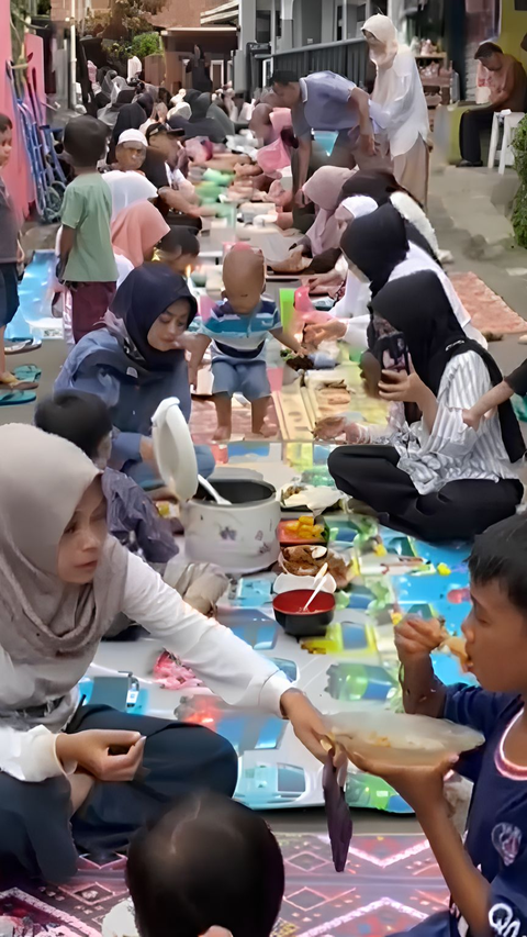 Tukar Kado hingga Makan Bersama, Begini Cara Unik Warga di Kampung Sukabumi Hindari Perpecahan Tahun Politik