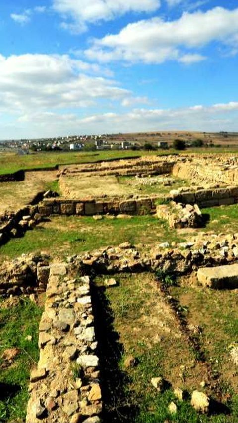 Ancient 2,800-Year-Old Advanced Medicine Factory Found Inside Ancient Temple