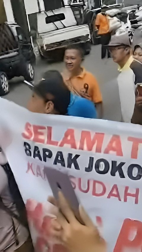 Paspampres Bantah Aniaya Warga Bentangkan Spanduk Dukung Ganjar Saat Jokowi di Yogyakarta