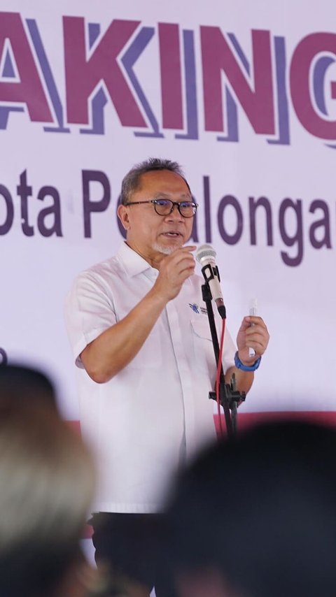 Causing a Stir, Minister of Trade Zulhas Clarifies Statement on Social Assistance from Jokowi's Money