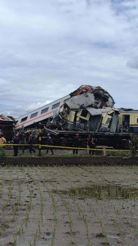 Fakta-Fakta dan Kronologi Lengkap Tabrakan KA Turangga Vs Commuter Line Bandung Raya