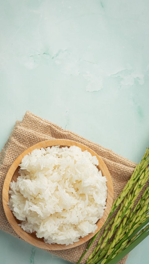 Misteri 10 Arti Mimpi Makan Nasi: Pertanda Rezeki atau Hanya Ilusi?